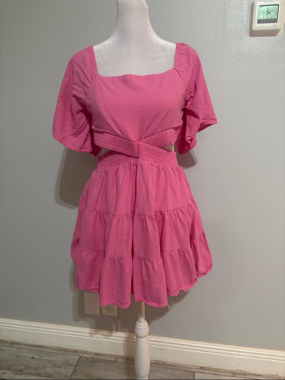 [OWNGIGI] Pink Cutout Tiered Summer Dress - Size Small
